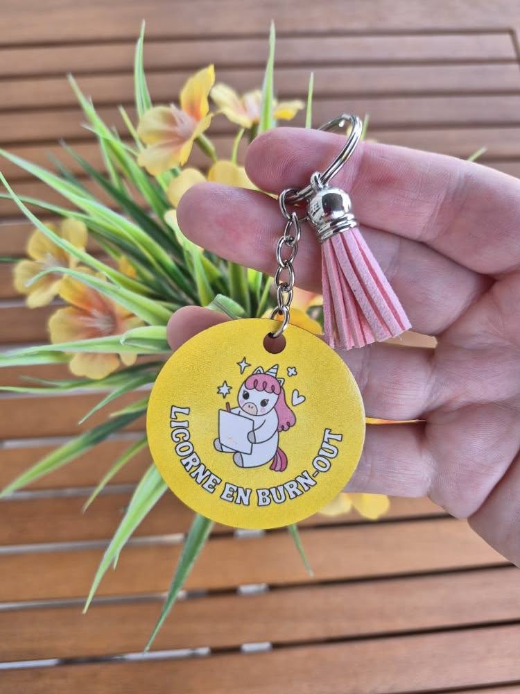 Porte-clés Licorne en burn-out