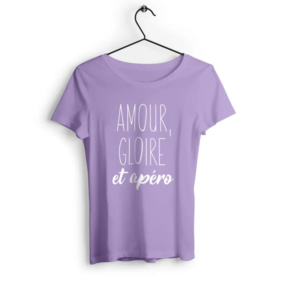 T-shirt femme avec l'inscription 'Amour, gloire et apéro', un design amusant et décontracté, parfait pour les fans de moments conviviaux et de bonne humeur.