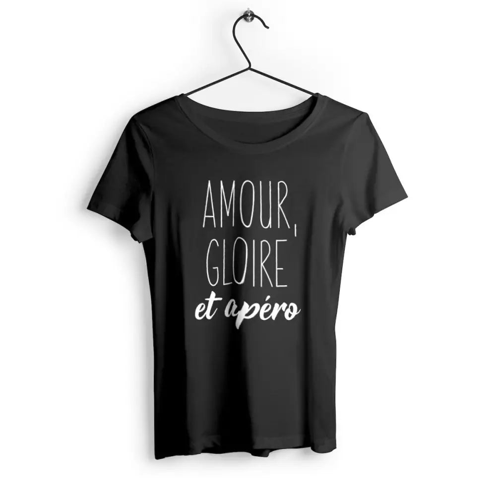 T-shirt femme avec l'inscription 'Amour, gloire et apéro', un design amusant et décontracté, parfait pour les fans de moments conviviaux et de bonne humeur.