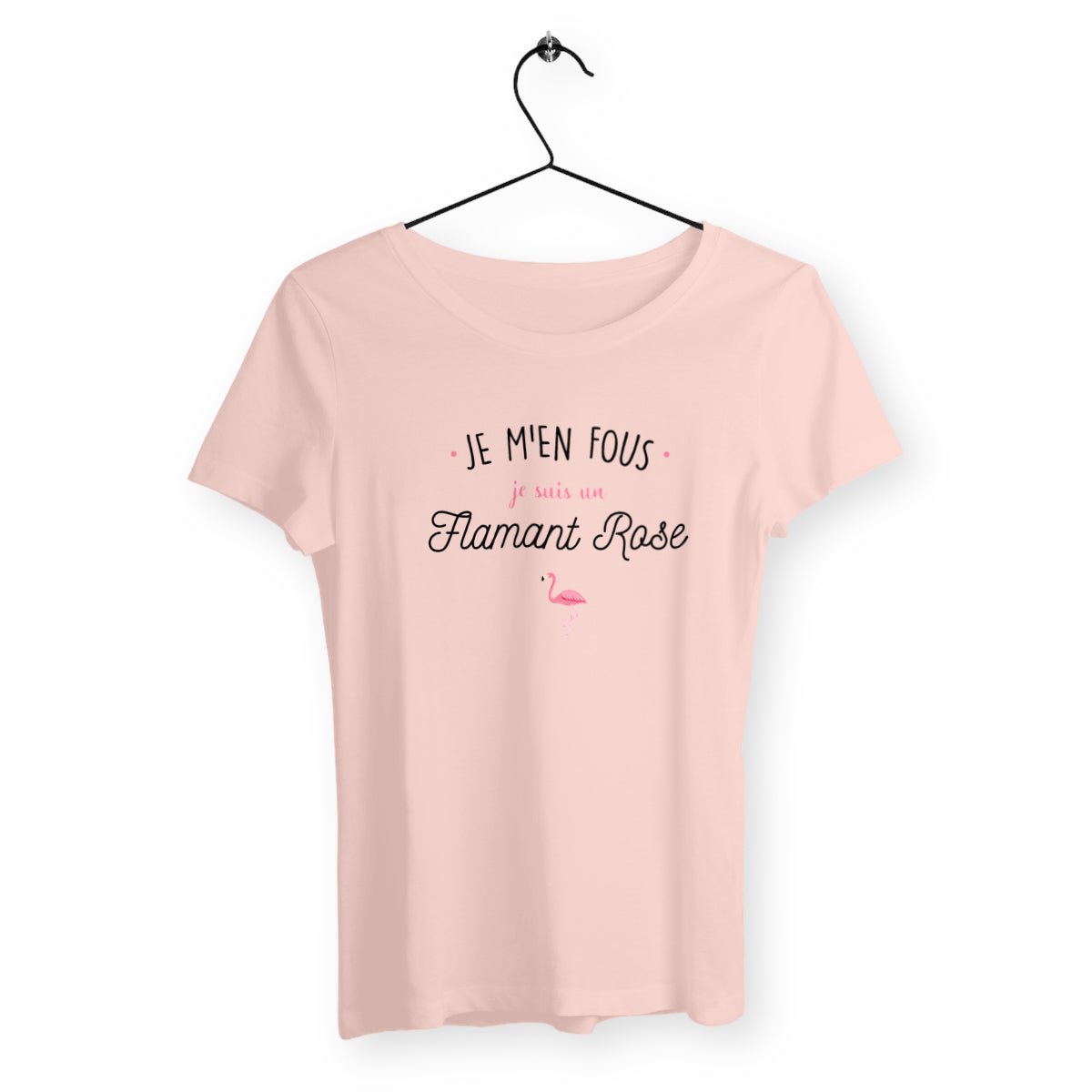 T-shirt femme avec l'inscription "J'men fous j'suis un flamant rose" – Un design amusant et décalé pour celles qui aiment afficher leur personnalité unique et pleine d'humour. Parfait pour un look fun et original !