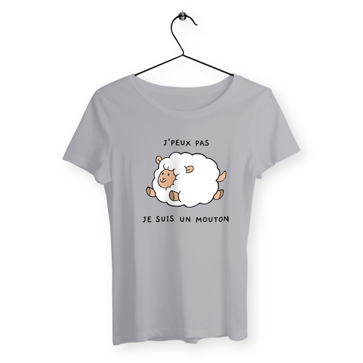 T-shirt femme avec l'inscription "J'peux pas, je suis un mouton", un modèle amusant et original pour celles qui aiment l'humour décalé. Confortable et stylé, parfait pour afficher un côté espiègle et léger.