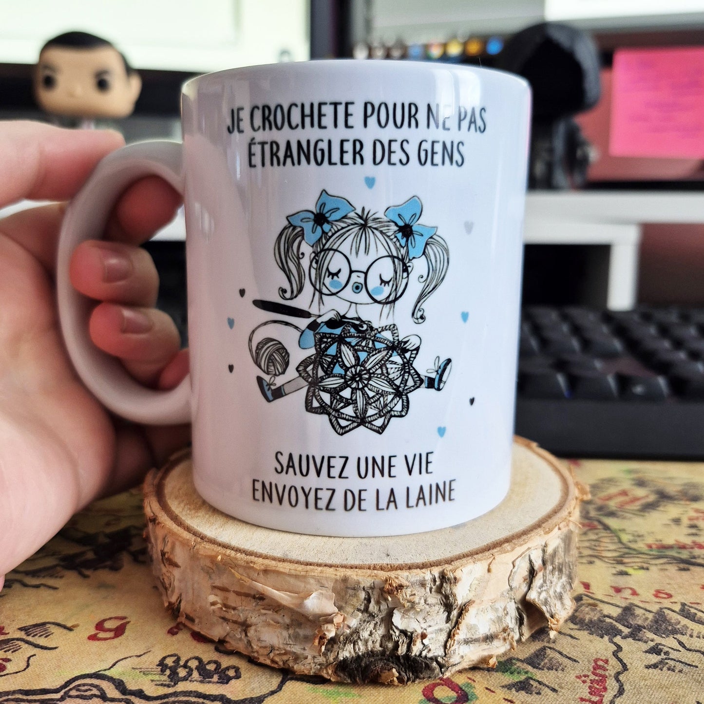 Mug céramique Je crochette pour ne pas étrangler des gens Encre et Créations