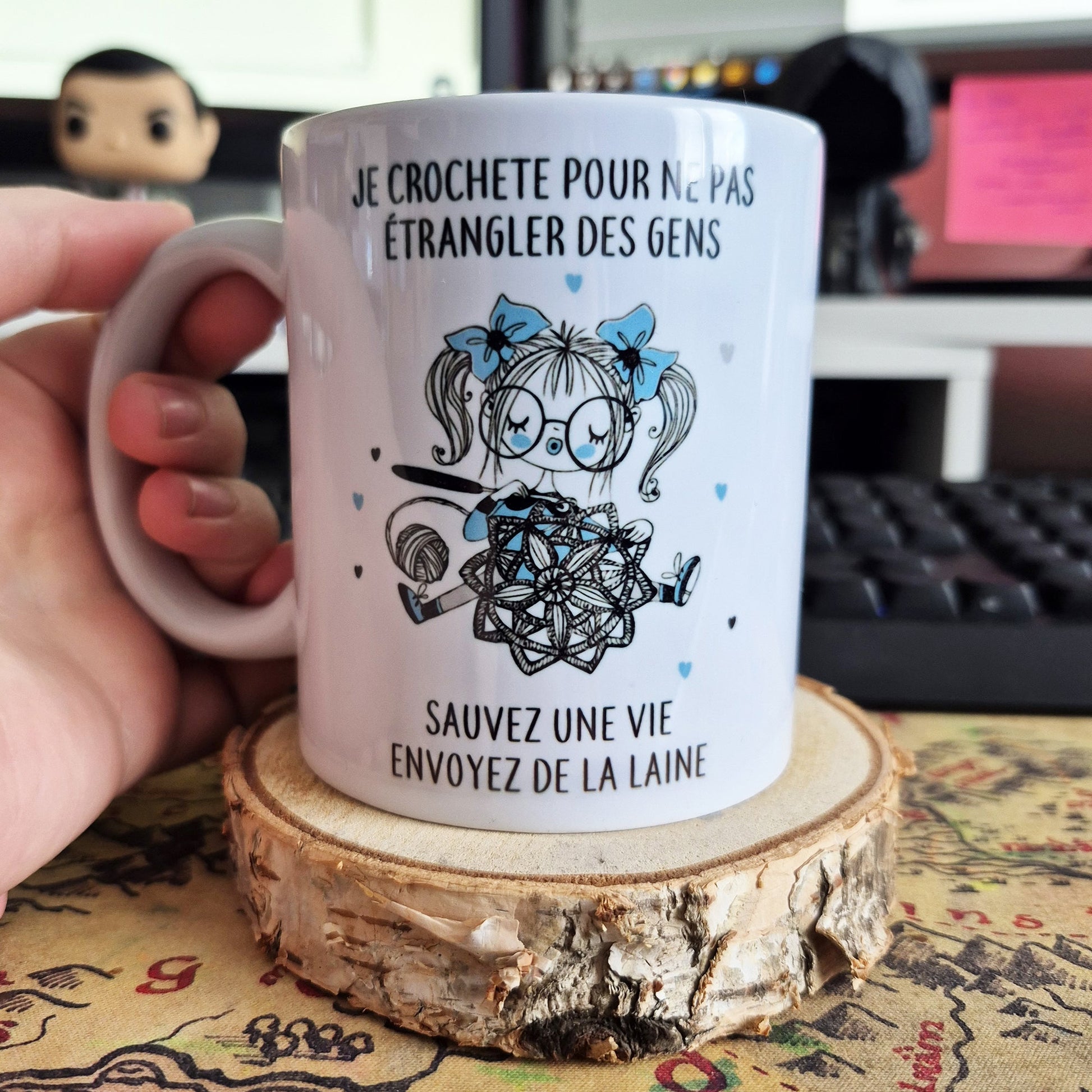 Mug céramique Je crochette pour ne pas étrangler des gens Encre et Créations