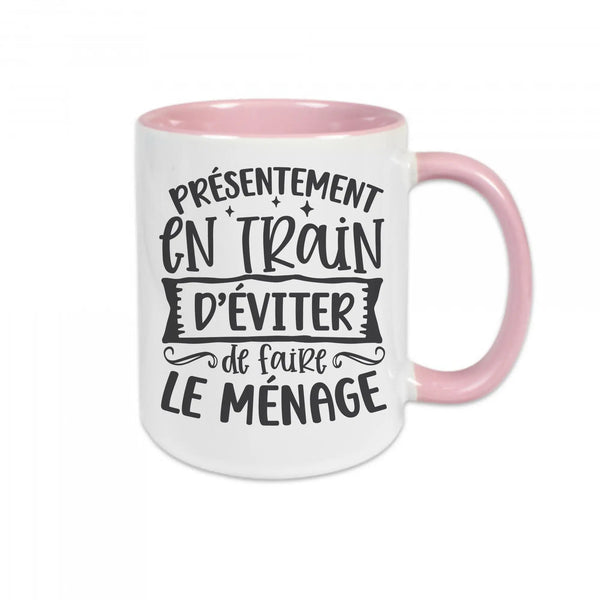 Mug céramique - Présentement en train d'éviter de faire du ménage Encre et Créations