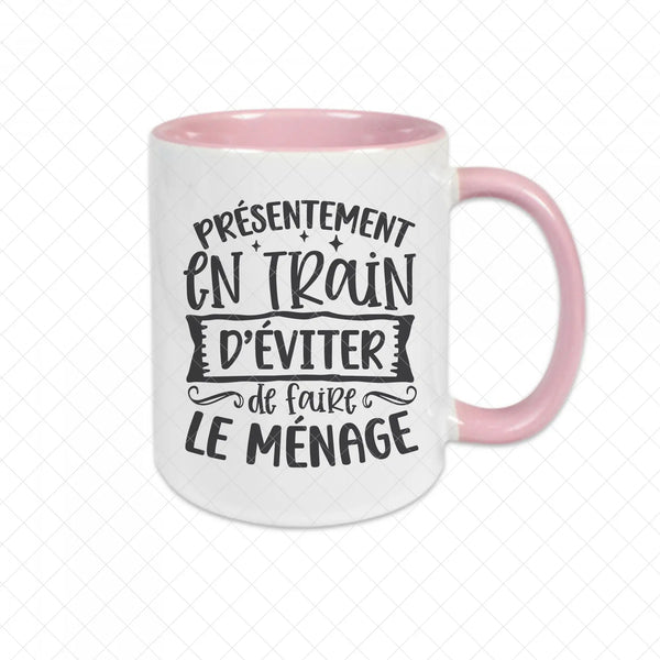 Mug céramique Présentement en train d'éviter de faire du ménage Encre et Créations