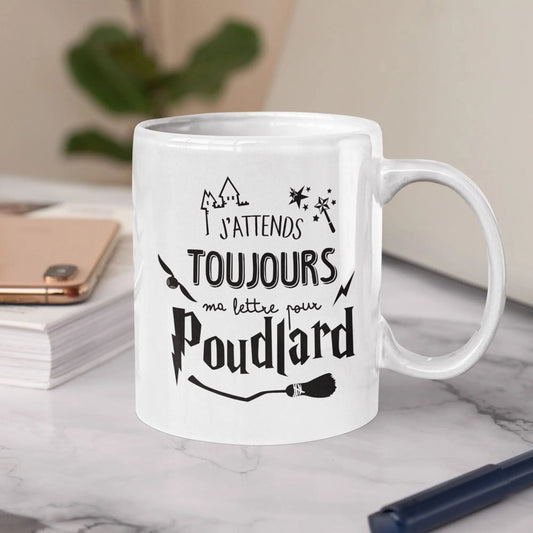 Mug céramique - J’attends toujours ma lettre pour Poudlard - Blanc - Mugs