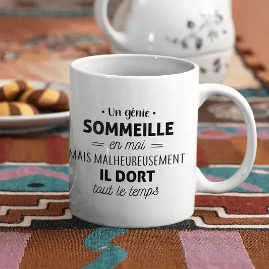 Mug céramique - Un génie sommeille en moi mais malheureusement il dort tout le temps - Blanc - Mugs