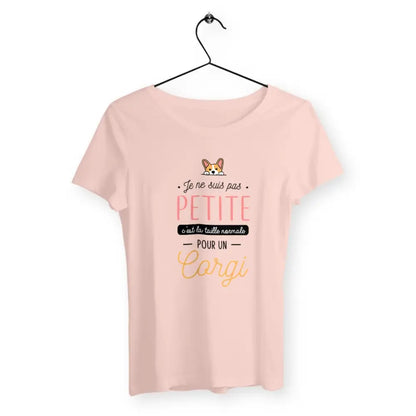 T-shirt femme avec l'inscription "C'est la taille normale pour un corgi" – Un design amusant et original pour celles qui adorent les Corgis et leur taille unique. Parfait pour afficher votre humour et votre amour pour cette race de chien adorable !