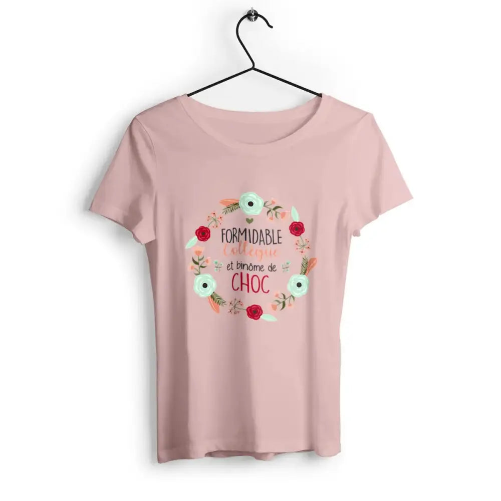 T-shirt femme "Formidable collègue et binôme de choc", design positif et amusant, parfait pour célébrer l'amitié au travail, en coton confortable et coupe moderne.