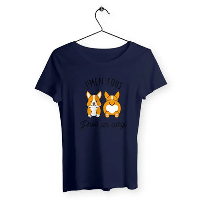 T-shirt femme avec l'inscription "J'men fous j'suis un corgi" – Un design drôle et décalé pour afficher votre côté décontracté et votre amour pour les Corgis. Parfait pour les fans de cette race adorable et pleine de personnalité !