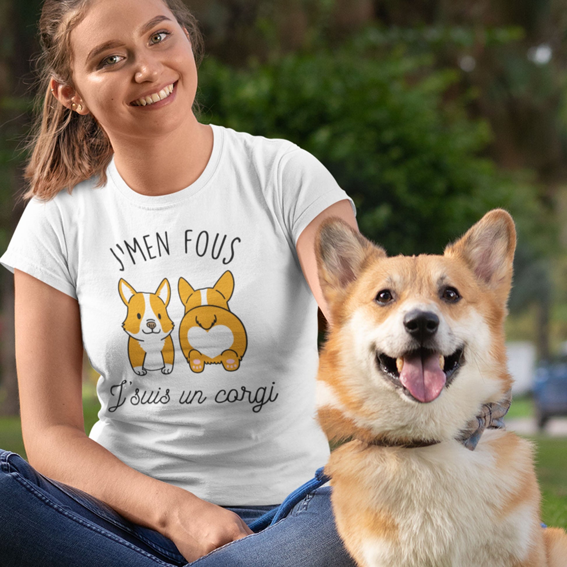 T-shirt femme avec l'inscription "J'men fous j'suis un corgi" – Un design drôle et décalé pour afficher votre côté décontracté et votre amour pour les Corgis. Parfait pour les fans de cette race adorable et pleine de personnalité !