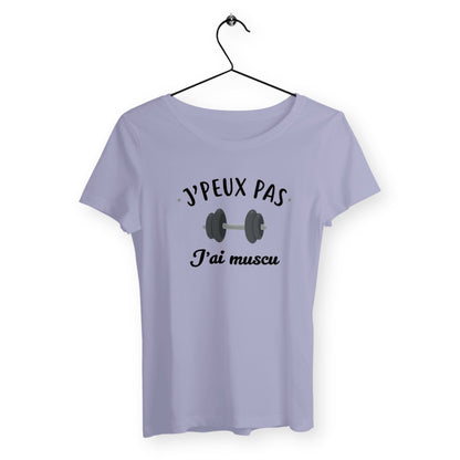 T-shirt femme avec l'inscription "J'peux pas j'ai muscu", un modèle motivant et sportif pour les passionnées de fitness et de musculation. Confortable et stylé, idéal pour afficher votre détermination et votre amour du sport avec une touche d'humour.
