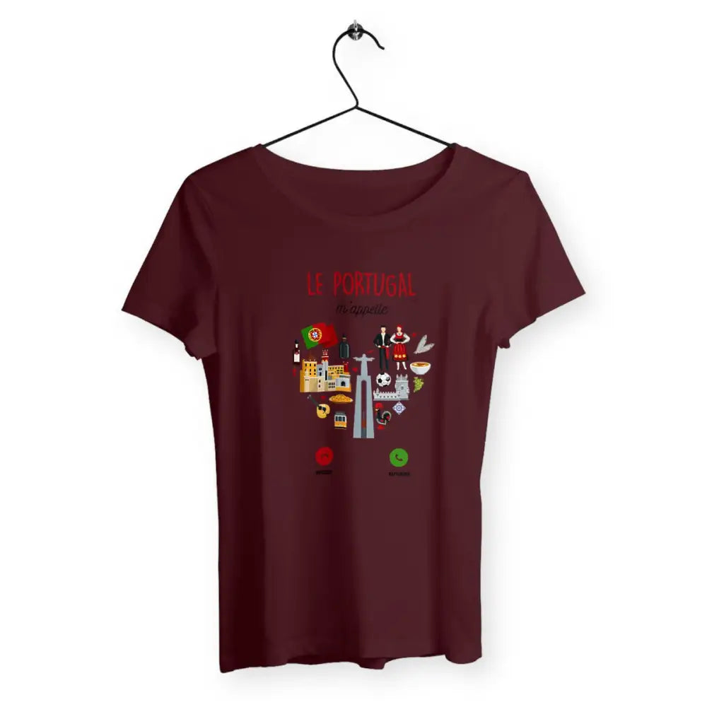 T-shirt femme avec l'inscription 'Le Portugal m'appelle', un design idéal pour les amoureuses du Portugal et celles qui rêvent d'y voyager.