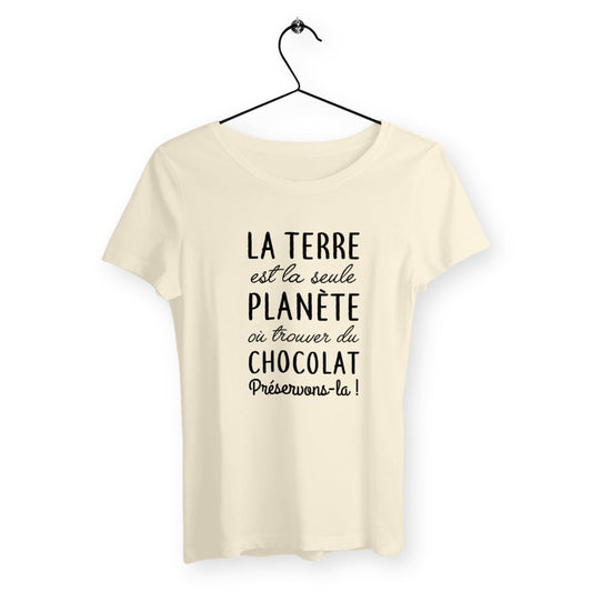 T-shirt femme avec l'inscription 'Préservons-la', un design engagé et éco-responsable, parfait pour afficher votre soutien à la protection de l'environnement.