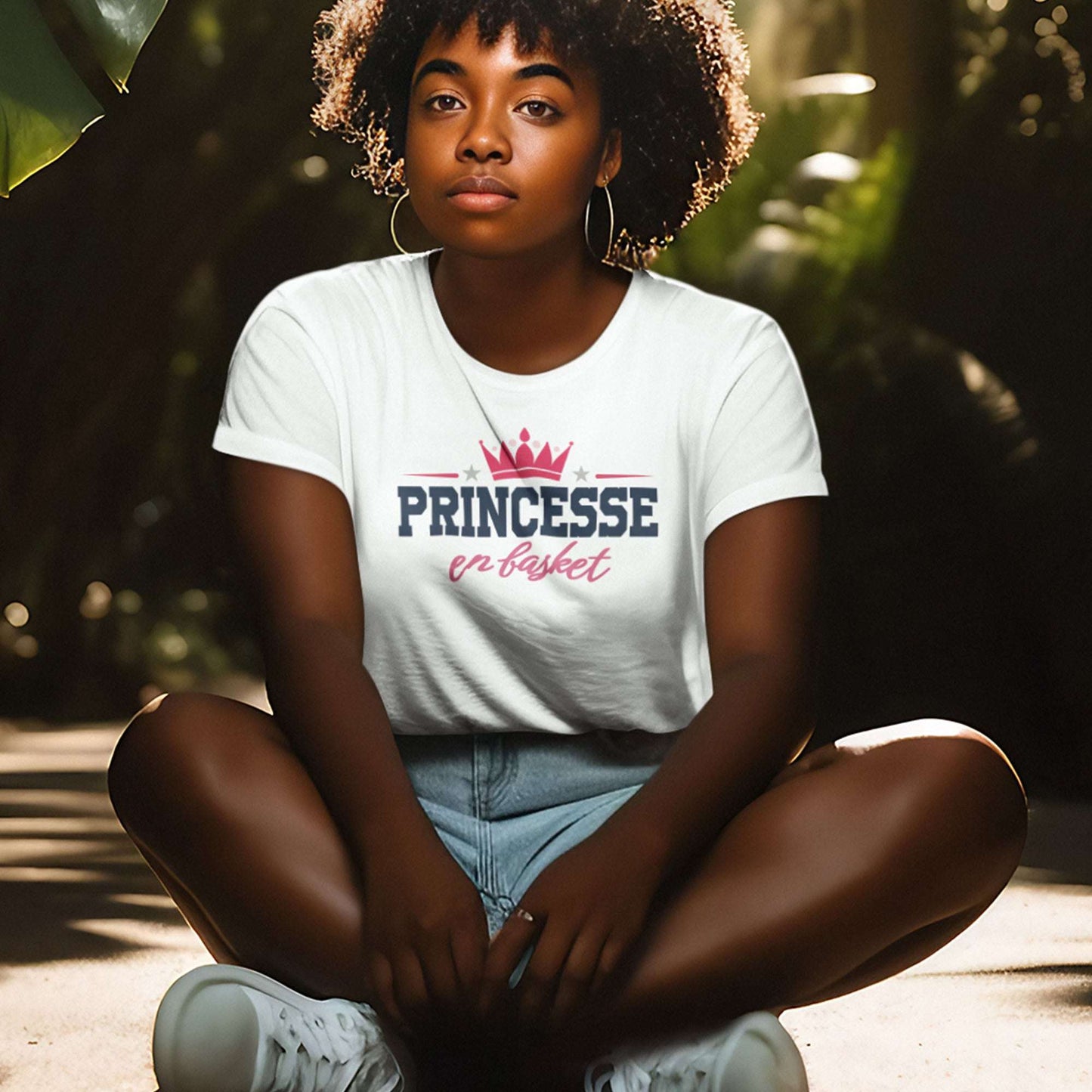 T-shirt femme avec l'inscription 'Princesse en basket', alliant élégance et confort avec un design moderne et décontracté, parfait pour une touche de fun et de style.