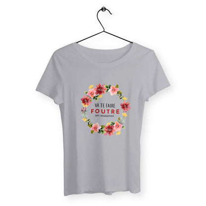 T-shirt femme avec l'inscription "Va te faire foutre bien cordialement", un modèle audacieux et provocateur pour celles qui aiment l'humour sans filtre. Confortable et stylé, idéal pour afficher une attitude rebelle avec une touche d'ironie.