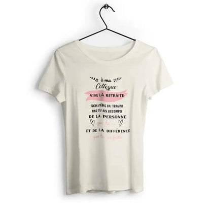 T-shirt femme avec l'inscription 'Vive la retraite', parfait pour célébrer cette nouvelle étape de la vie avec humour et légèreté.