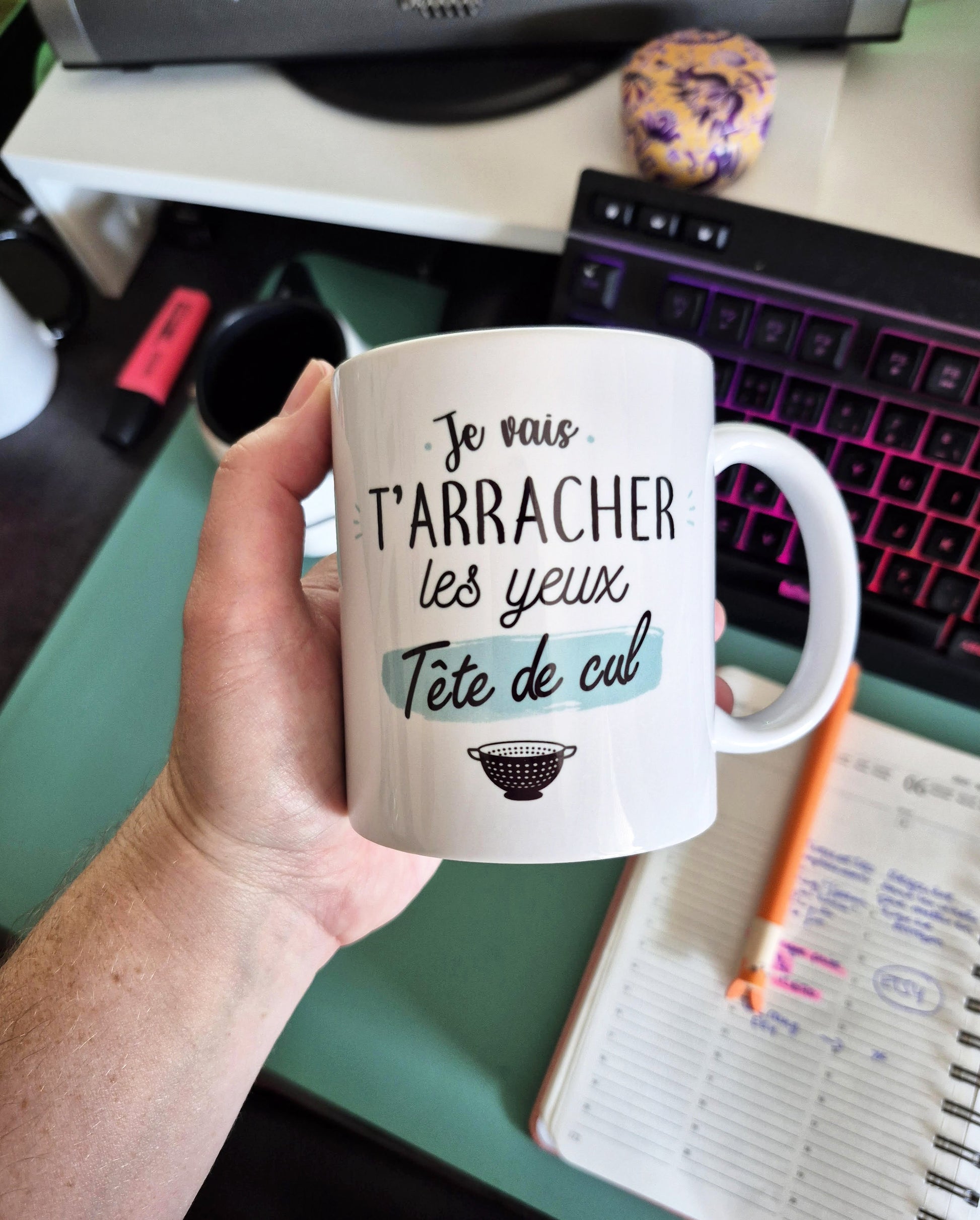 Mug céramique Je vais t'arracher les yeux tête de cul Encre et Créations