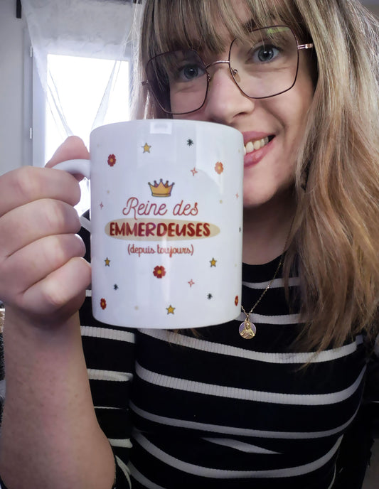Mug céramique Reine des emmerdeuses